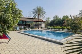 4 BHK farmhouse with a garden in Dalwada, Daman (BMF-F091)