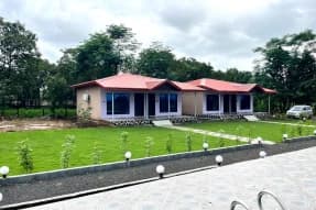 4-room resort with a private pool in Salvad, Karjat (BMF-R098)