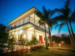 3 BHK farmhouse with a private pool in Noida, Delhi (BMF-F334)