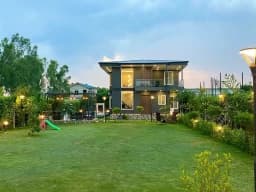 3 BHK villa with a private pool in Noida, Delhi (BMF-V483)